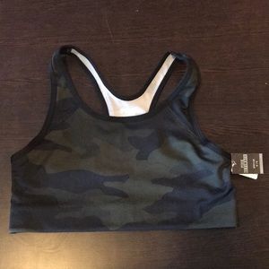 🆕 PINK Camo Ultimate Sports Bra